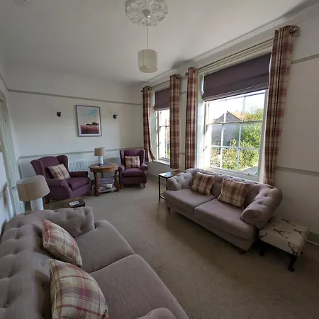 Two For Larger Group Apartment *