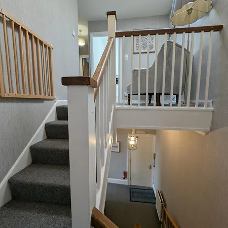 Two For Larger Group Apartment Pickering