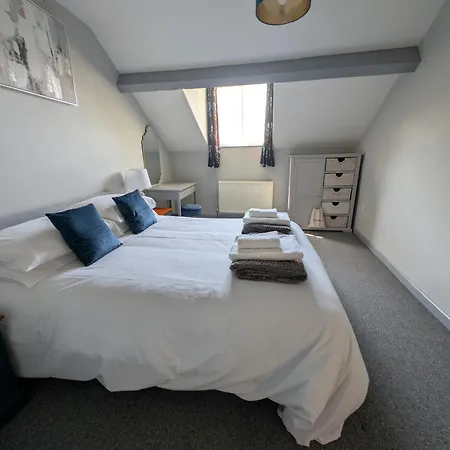 Two For Larger Group Apartment