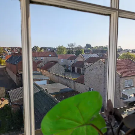 Two For Larger Group 피커링