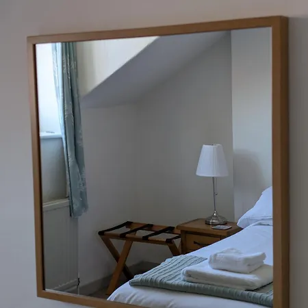 Two For Larger Group 아파트 피커링