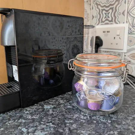 아파트 Two For Larger Group *