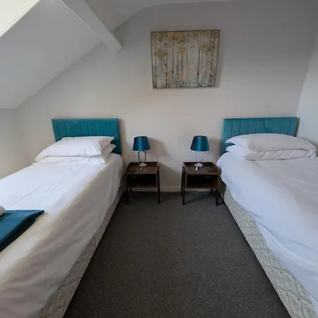 Two For Larger Group * 피커링