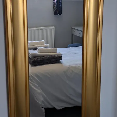 Two For Larger Group 피커링