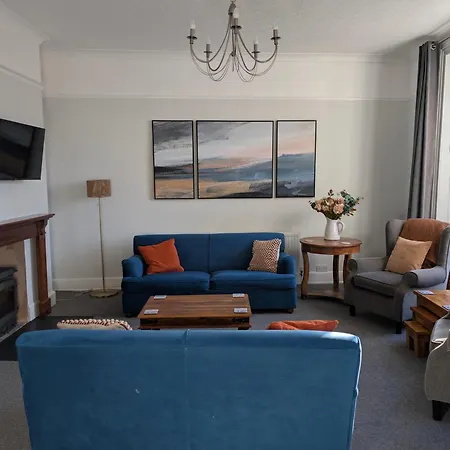 아파트 Two For Larger Group